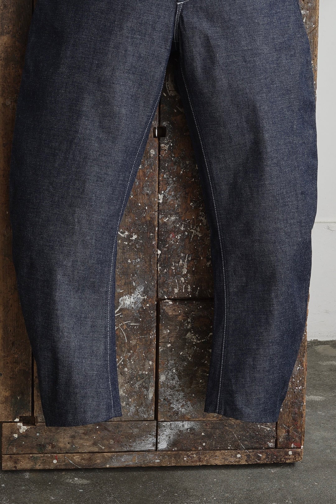 TUKI - 原田服飾研究所 - TYPE 4, CURVED LEG JEANS (INDIGO) | Brownie