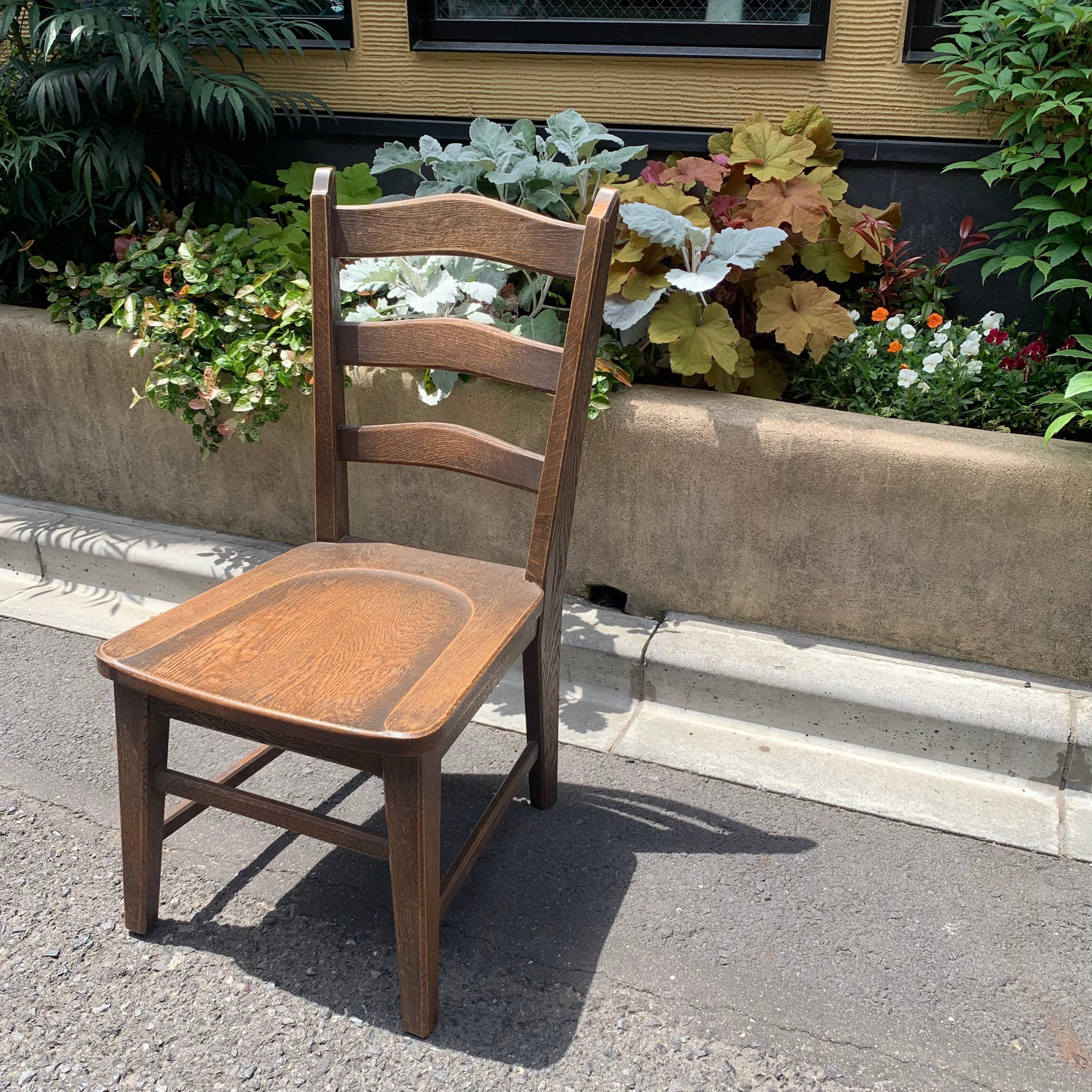 Old wood chair トリノス-torinoth- 新宿区神楽坂のリサイクルショップ・古着