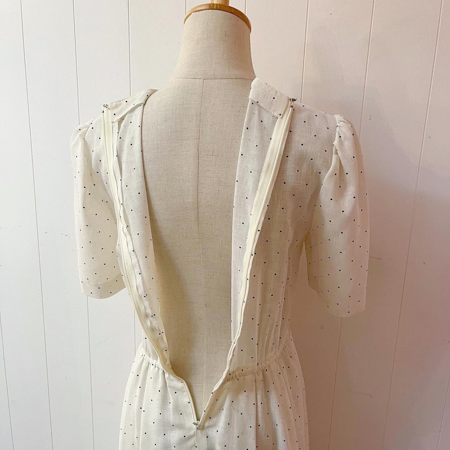 white dot blue leaf one-piece