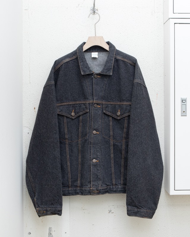 Black denim wide trucker jacket / From EUROPE