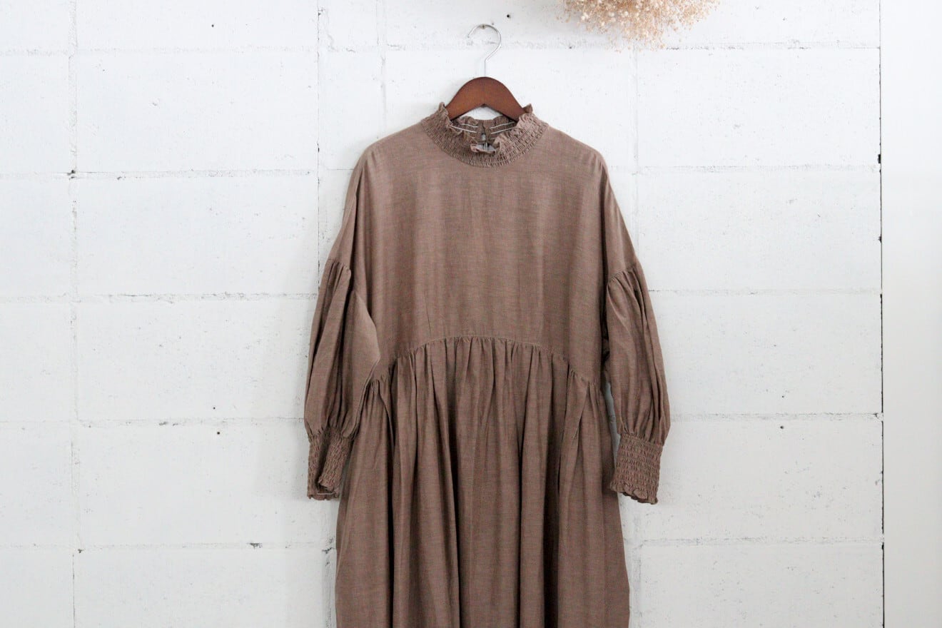 universal seven コットンキュプラリネン モックネックシャーリングop