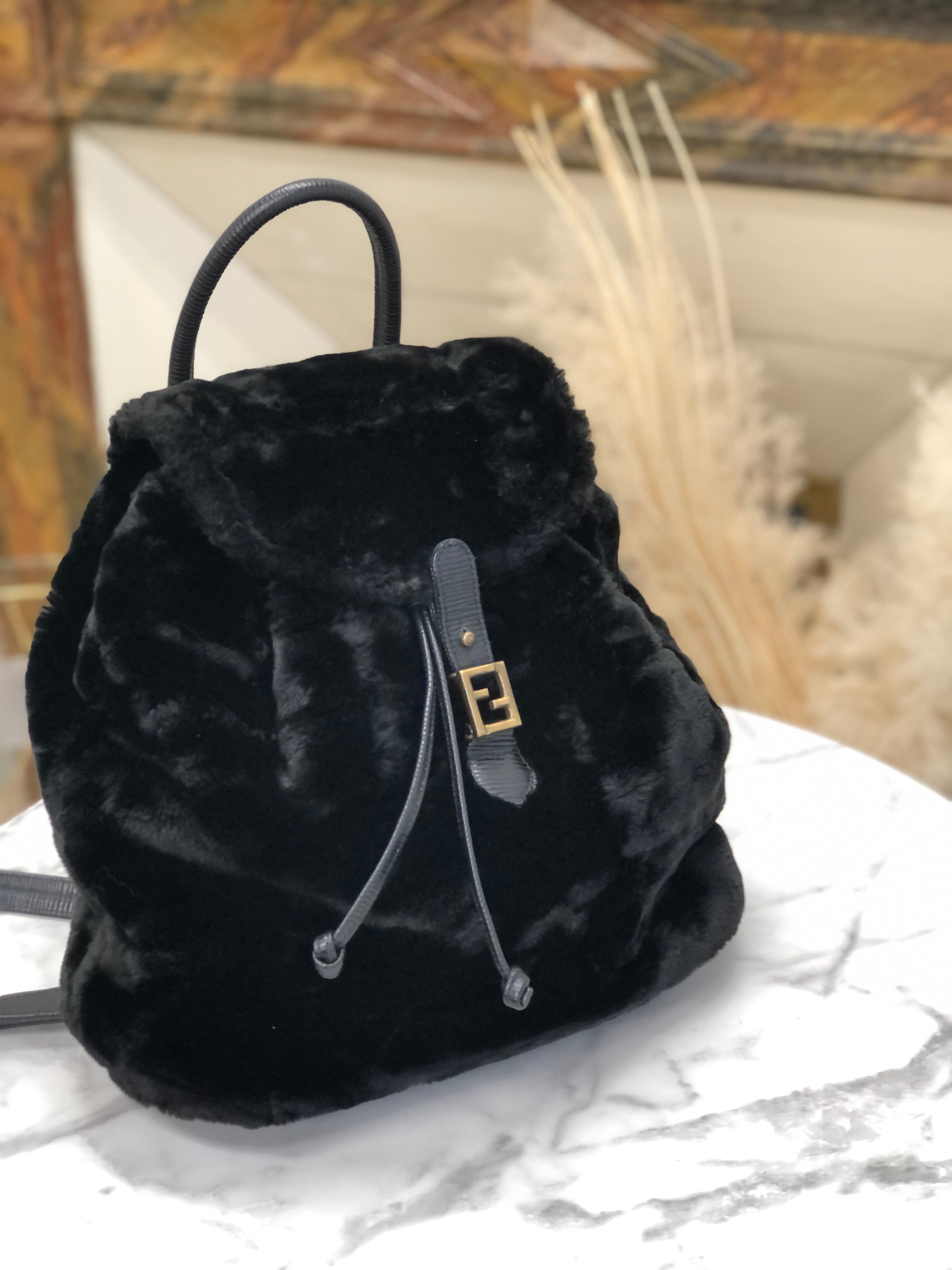 FENDI ファーリュック　最終値下げ❣️