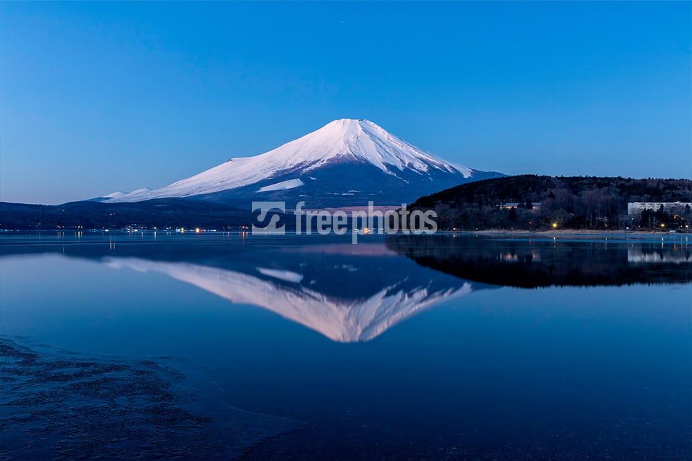 湖と富士山のプリント写真