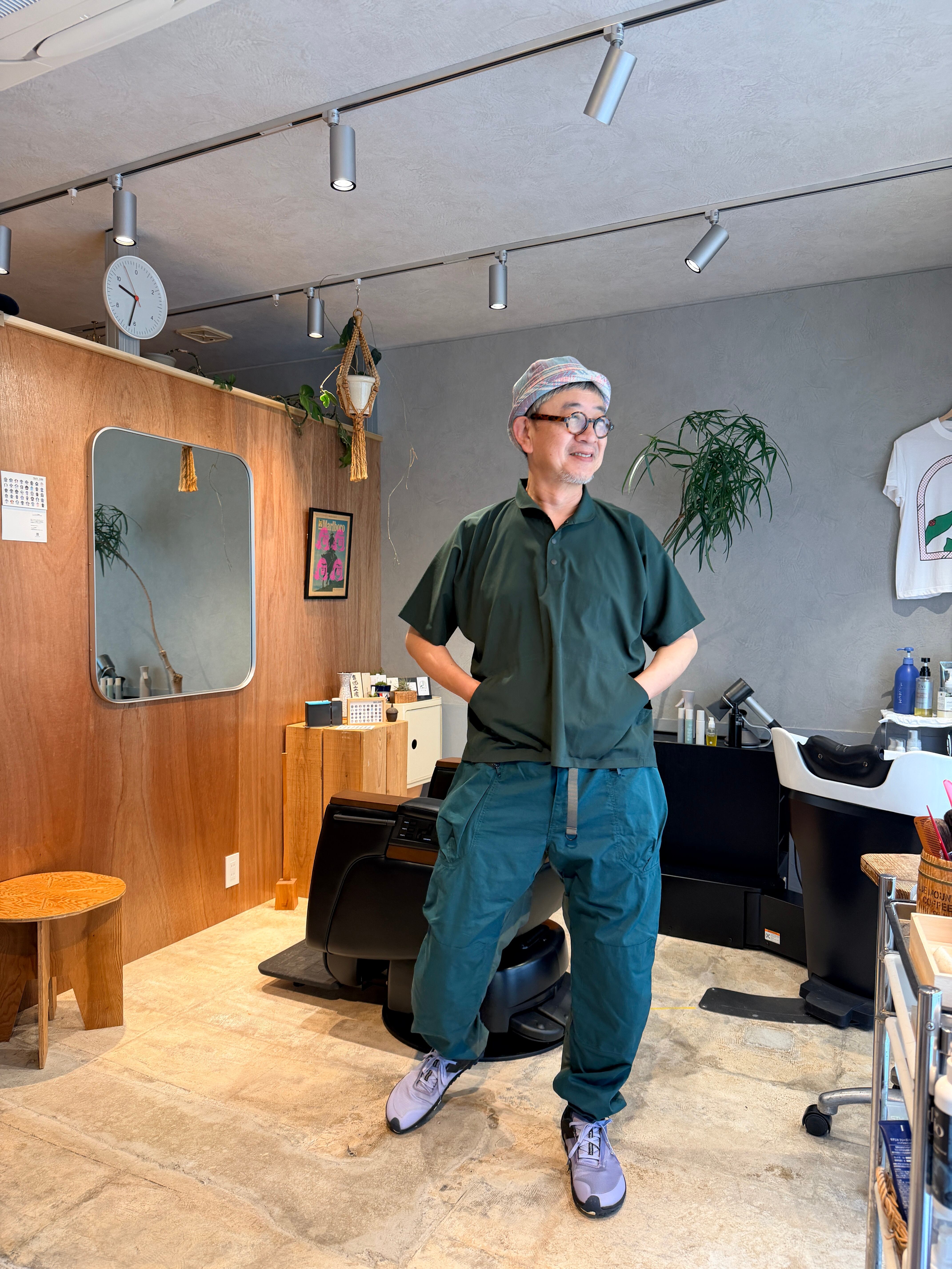 一二 フワット コイチャグリーン | ニューオダ理容室