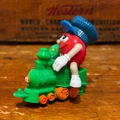 M&M's クリスマス・トレイン・トッパー　サーカストレイン　列車　機関車　レッド　ミールトイ　 エムアンドエムズ　MU-243