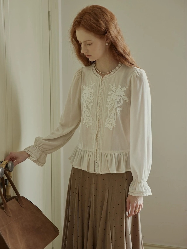 Ancien Velour Lace Frill Blouse F0842