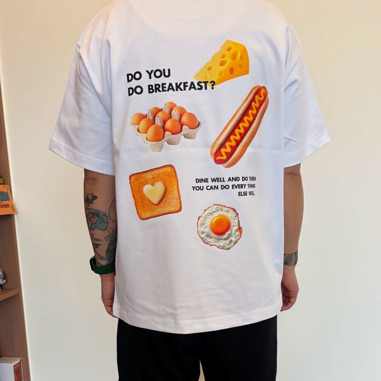 ブレックファストグラフィックTシャツ 1col   A00323