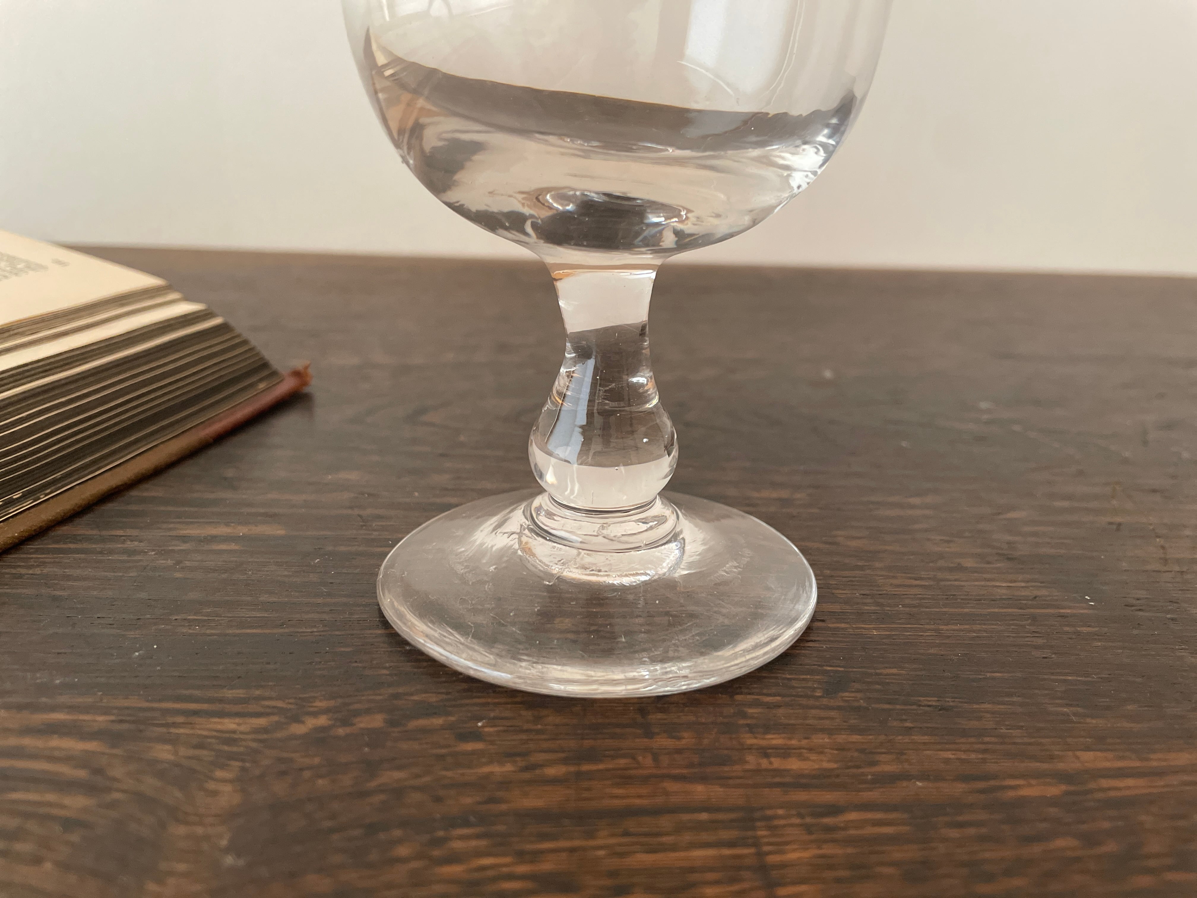 フランスアンティーク 手吹きワイングラス 装飾ステム付きコブレット