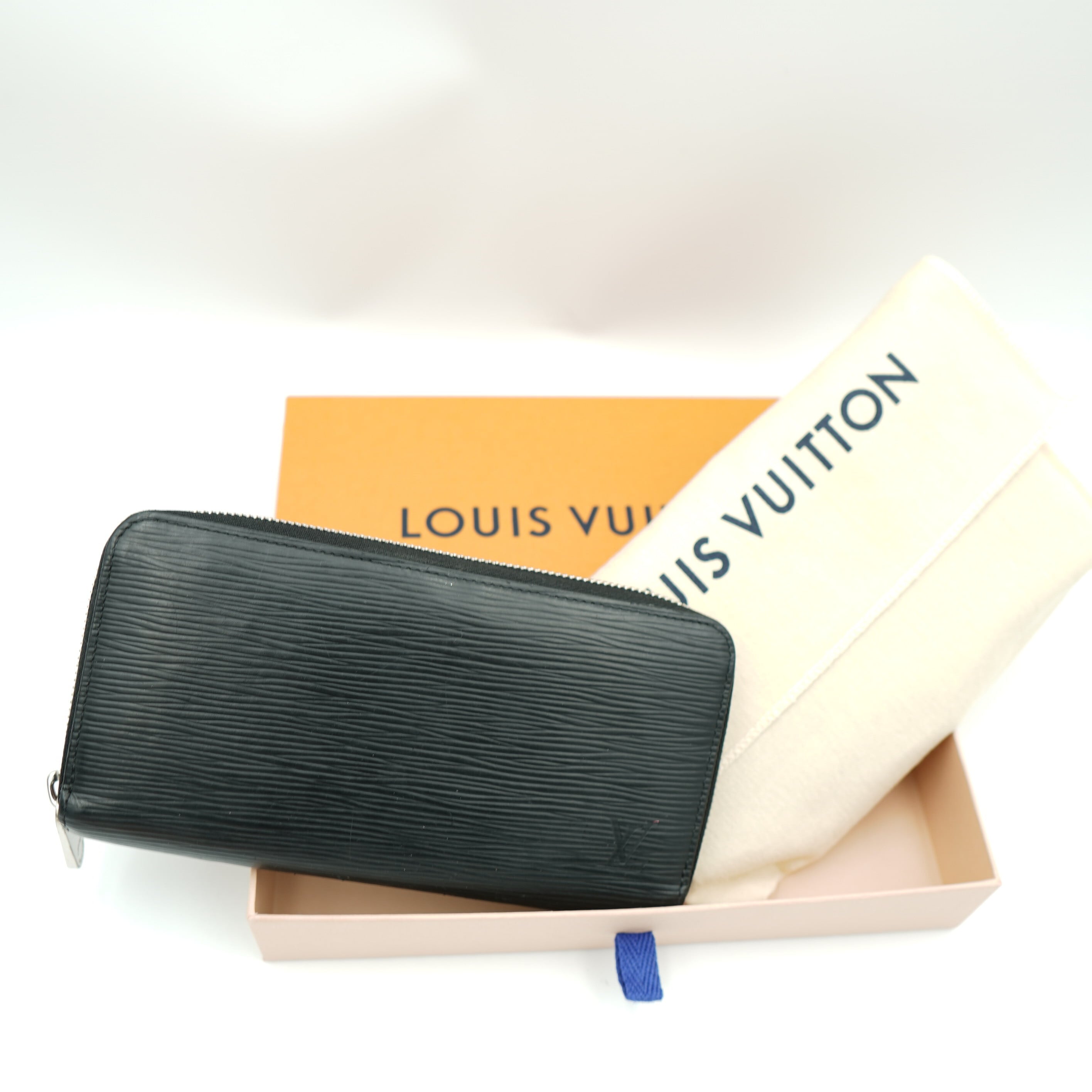 LOUIS VUITTON ルイヴィトン エピ 新型 ジッピーウォレット 長財布