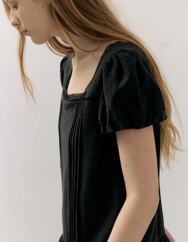 ★ウォニョン★rolarola★FRILL LACE MIDI ONEPIECE★大人気★ ☆IVE ウォニョン 着用!!【rolarola】FRILL LACE MIDI