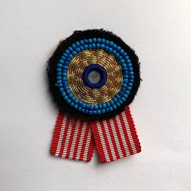 [Trophy] Hand Needle Brooch _01（ヴィンテージ ハンドメイド 刺繍ブローチ）