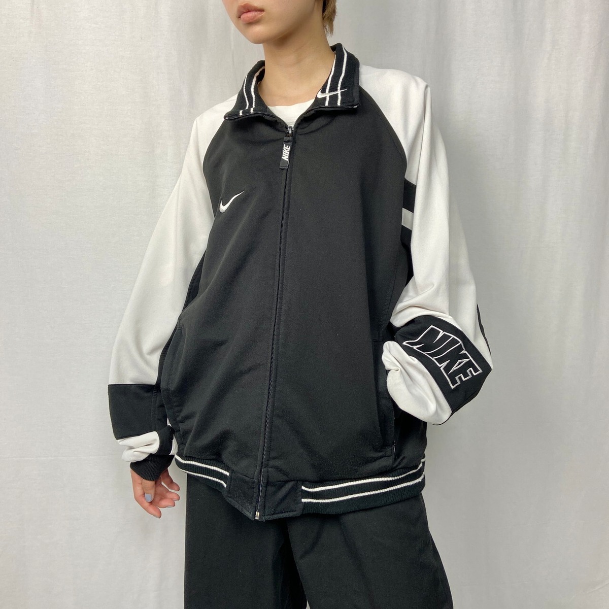90年代 NIKE ナイキ スウォッシュロゴ 袖ロゴ 刺繍 トラックジャケット 