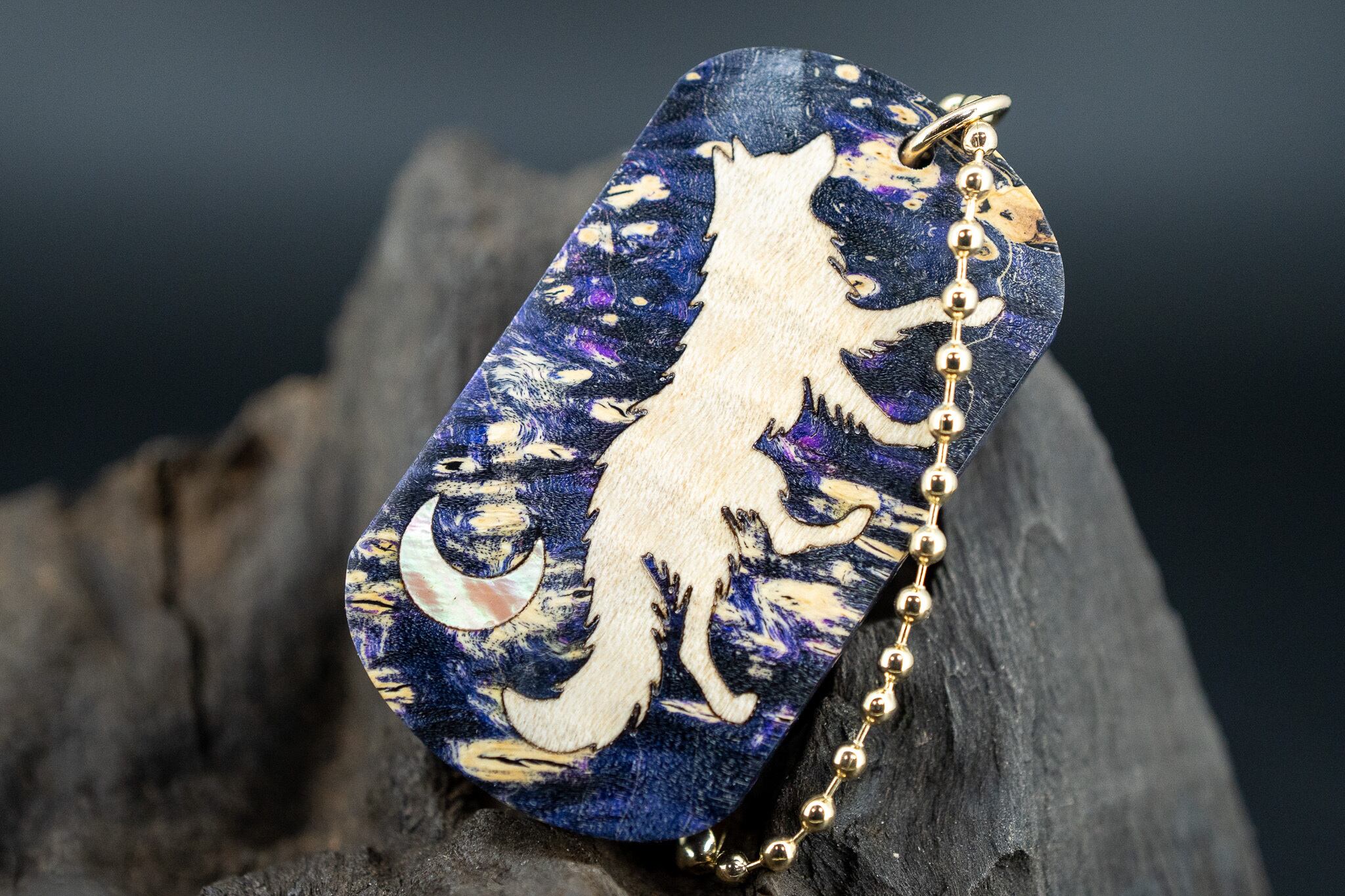 【カナダの象徴】ハードメープル 瘤杢 スタビライズウッド ドッグタグ 象嵌 闊歩