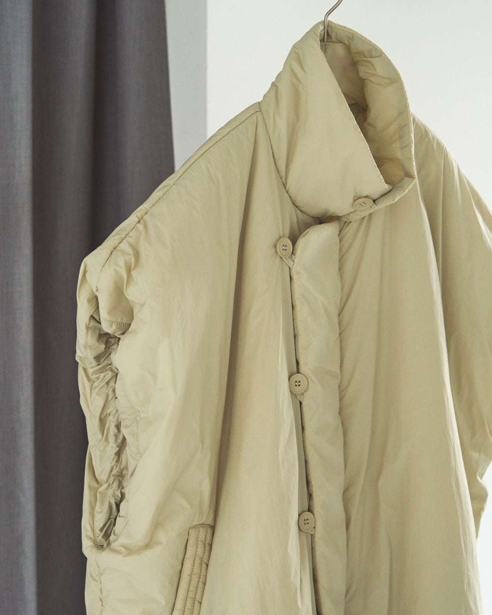 anuke アンヌーク Volume Over Vest 62520104 | ANERCA & L.I.V