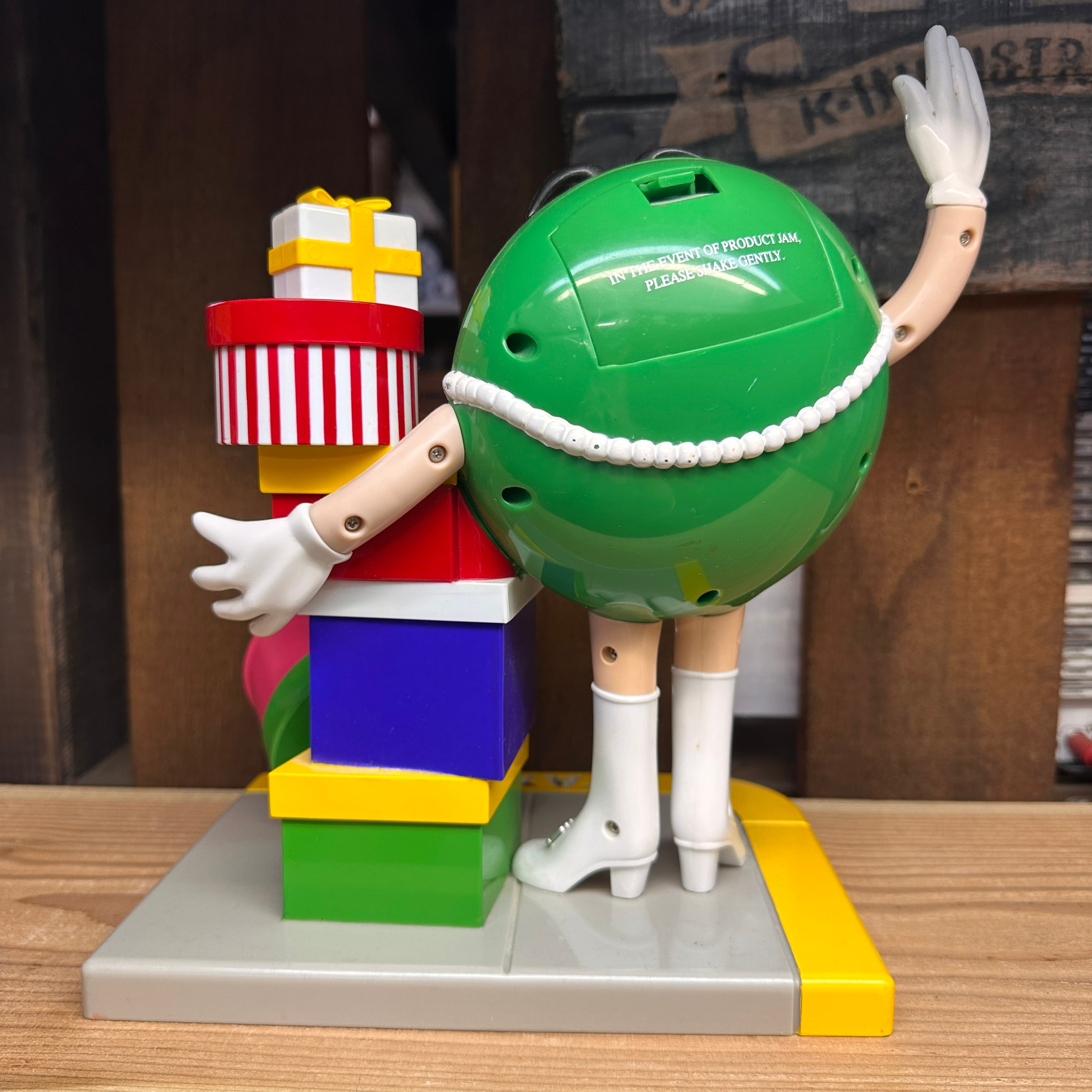 極美品✨ 箱有り M&M's ディスペンサー（グリーン タクシー待ち 1990s m&m's チョコレートディスペンサー グリーン タクシー＆ギフト