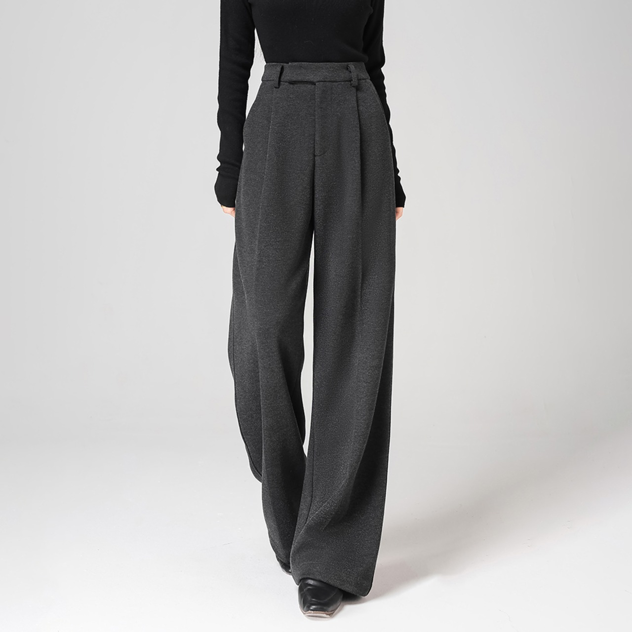 タック入りフルレングスストレートパンツ H0062