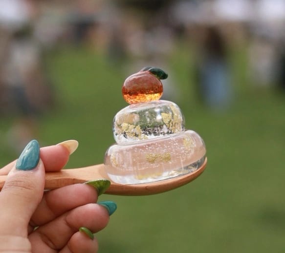 モチモチ ガラス鏡餅『もっちり(ひとくちサイズ)麻炭気泡(ヒマラヤ産原種麻炭