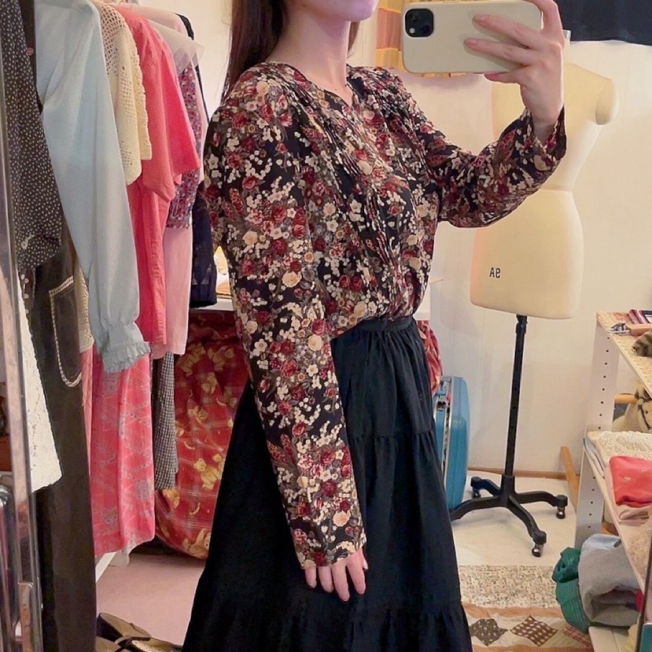 KETTY / rose flower pintuck blouse