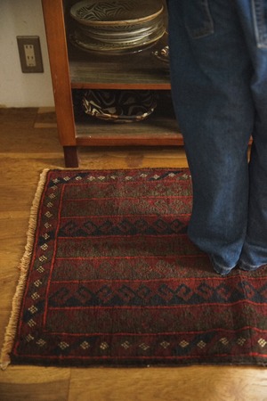 1039 -Vintage Baluch rug