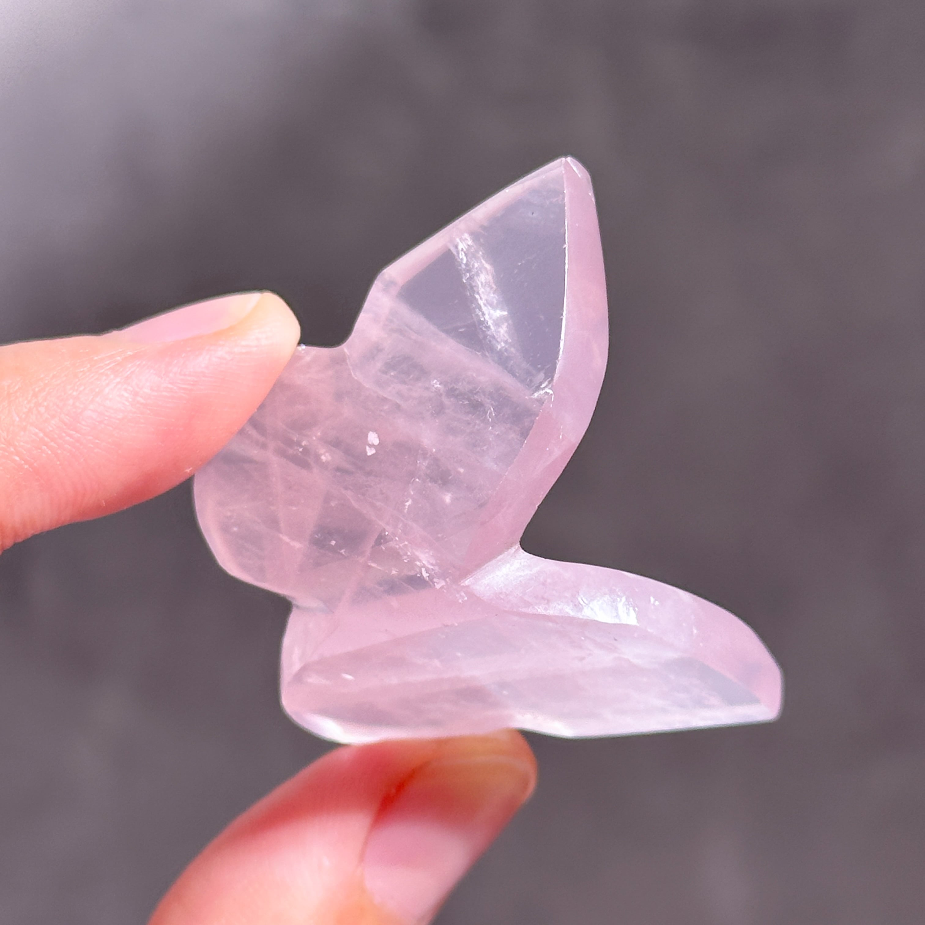 ローズクォーツ 3D蝶 11◇ Rose Quartz Butterfly ◇天然石・鉱物