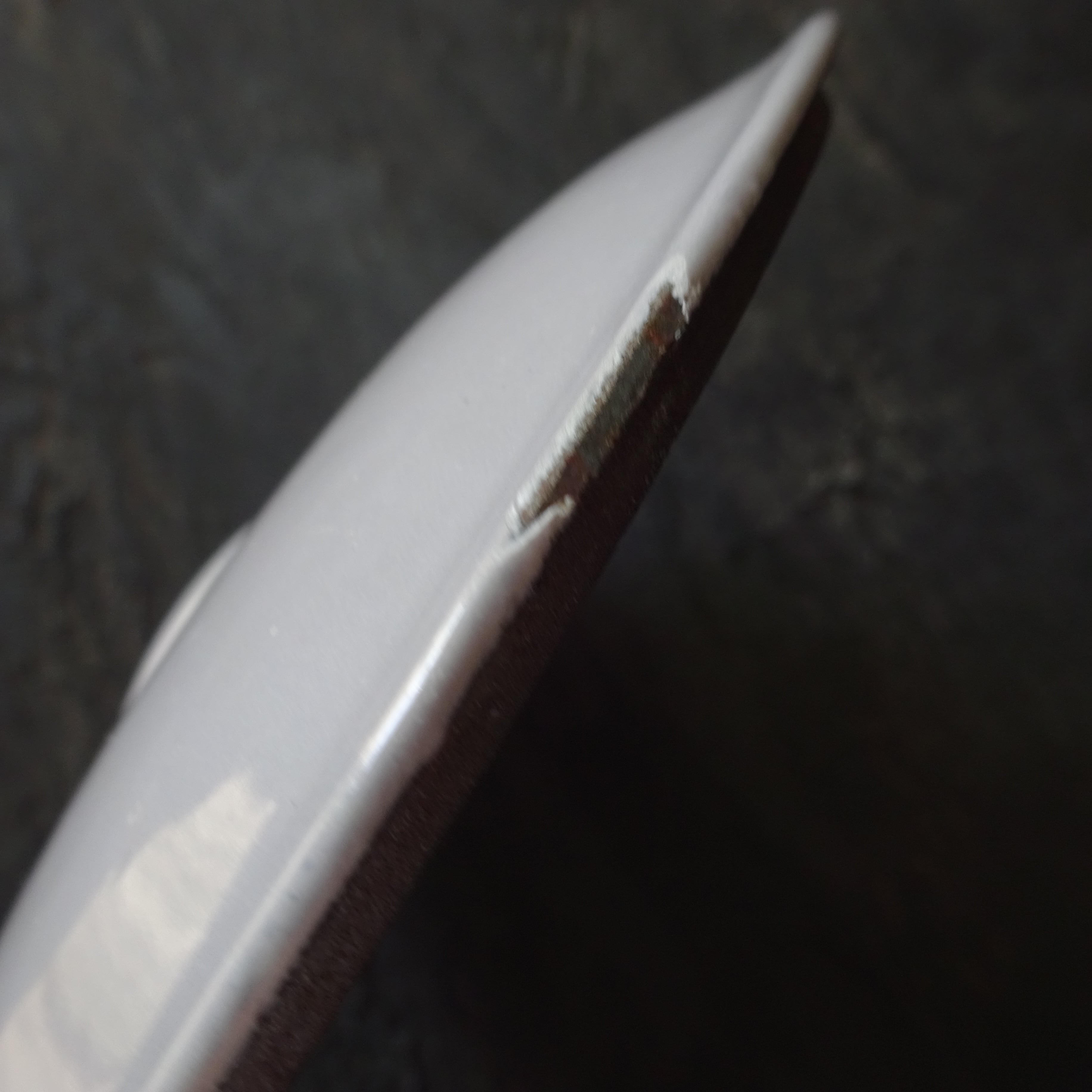 Le creuset ＊ ancien poêlon à fondue en fonte émaillée décor Tulipe bleue