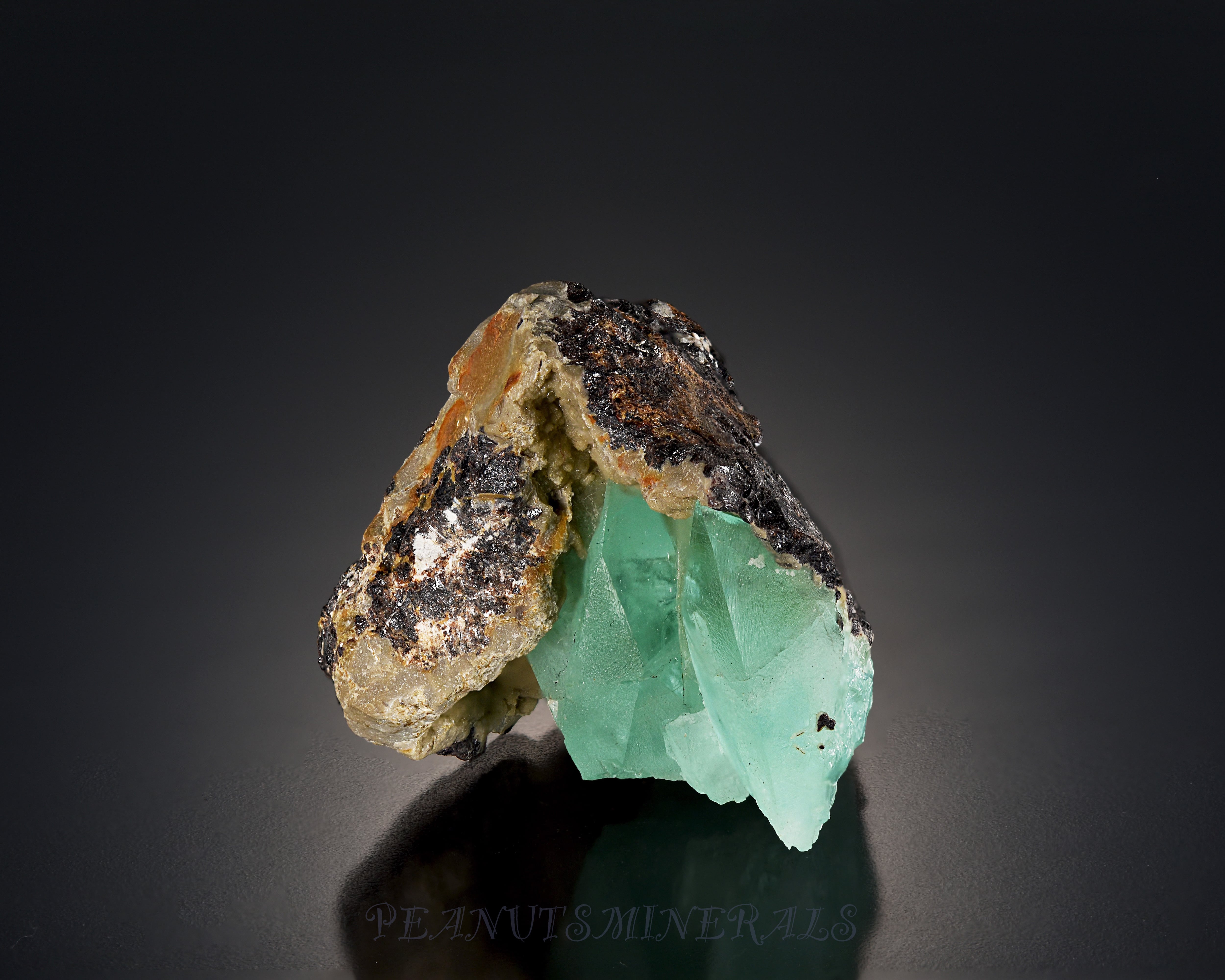 フォスフォフィライト【Phosphophyllite】ボリビア産 | PEANUTS MINERALS