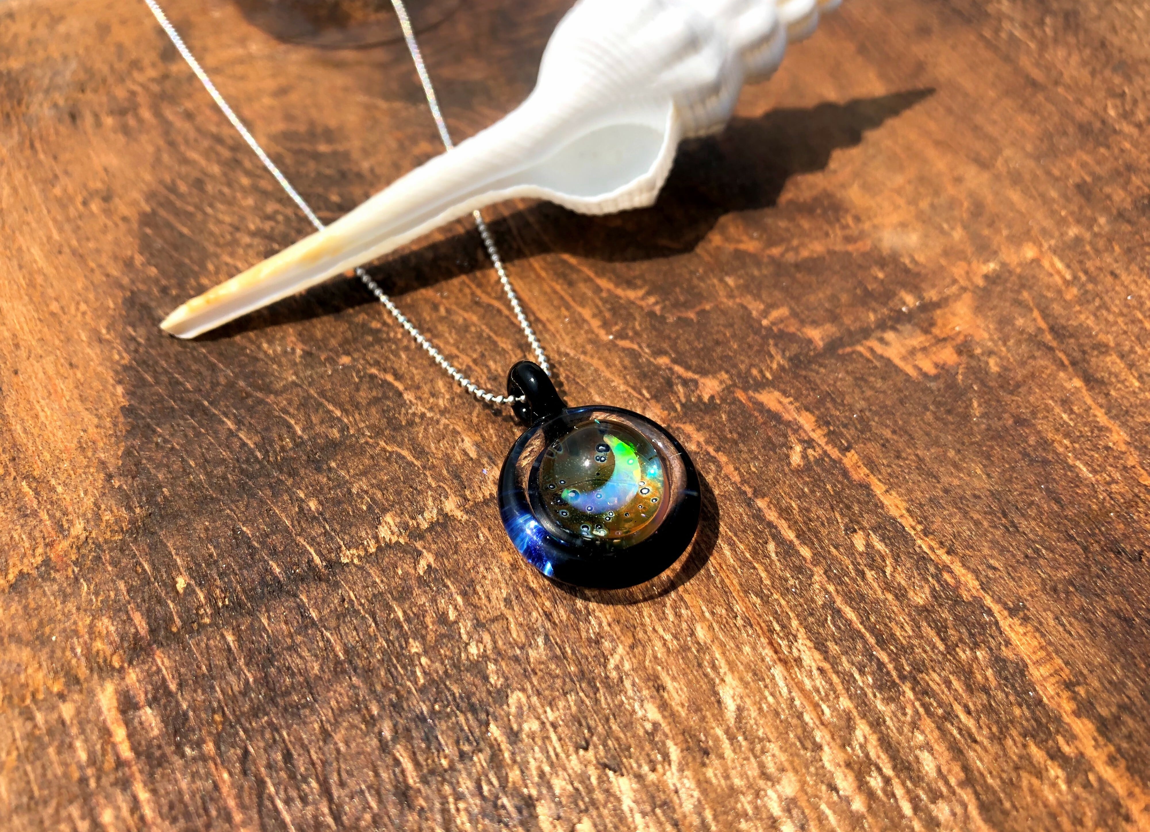 【microcosmos moon】