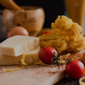 イタリア産 ペコリーノ・ロマーノ 400g グラスフェッド 切りたて 9ヶ月熟成 Freshly Cut Cheese PECORINO ROMANO Aged 9 Months Old 400g