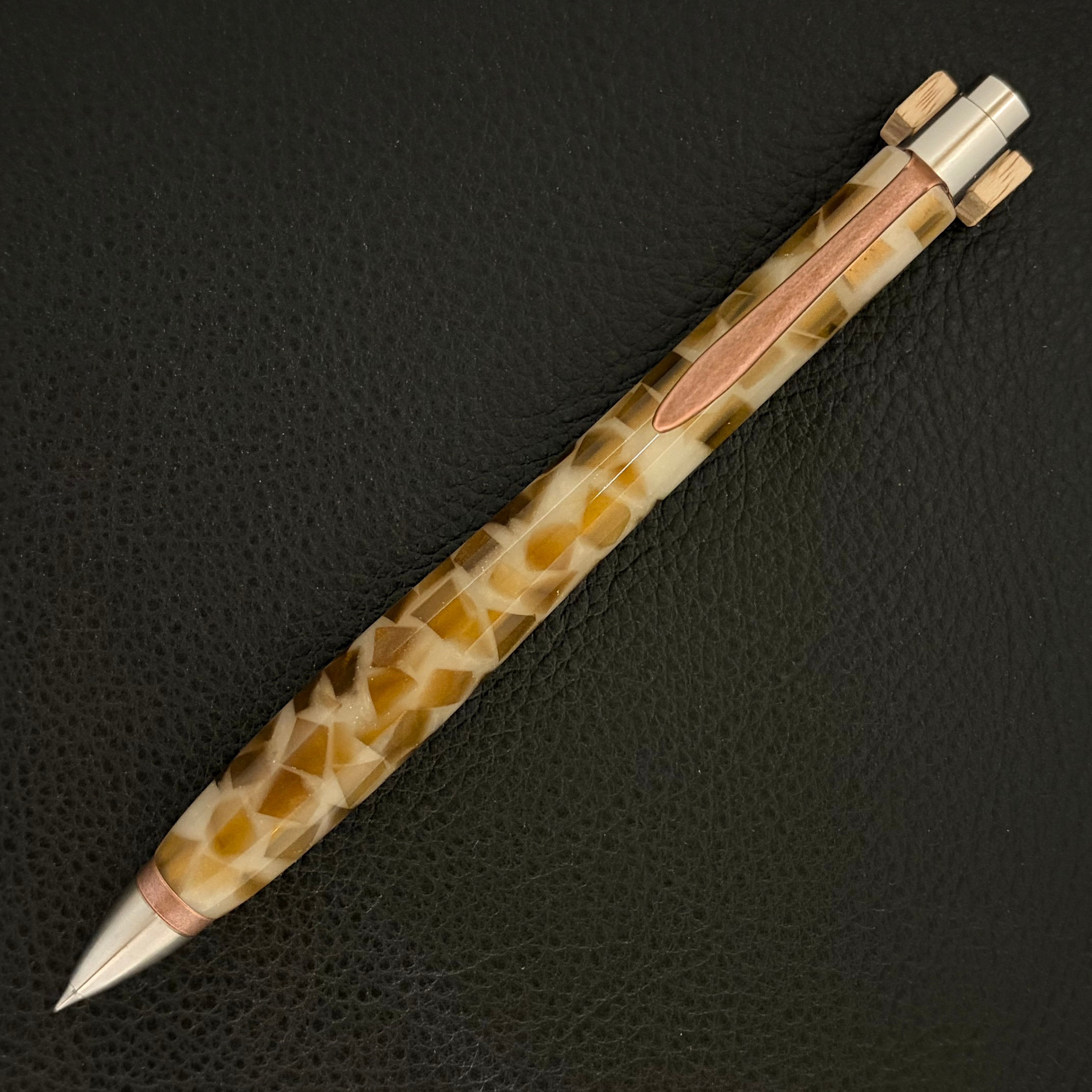 匠衆・朱椿粋