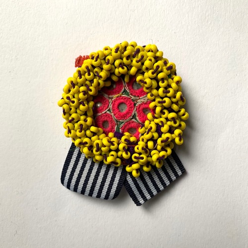 [Trophy] Hand Needle Brooch _22（ヴィンテージ ハンドメイド 刺繍ブローチ）