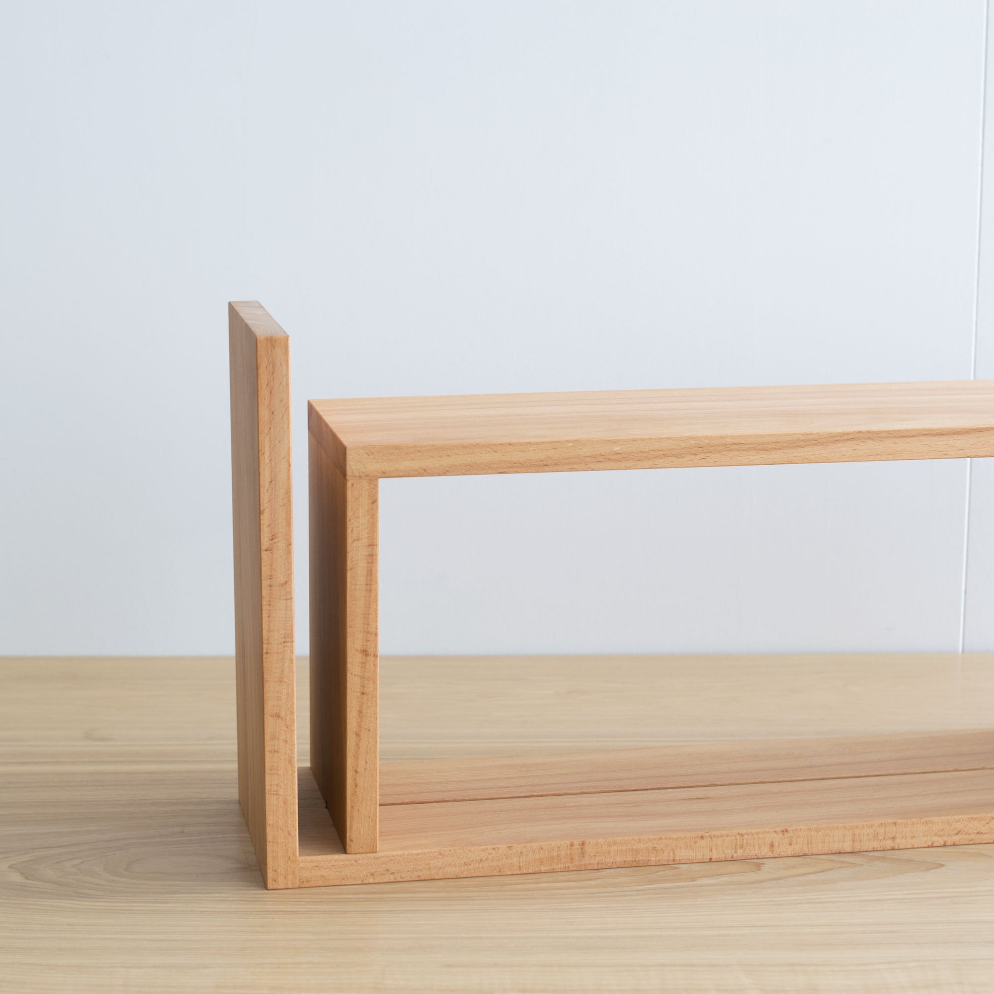 SLIDE BOOK STAND （スライドブックスタンド） | WOODWORK