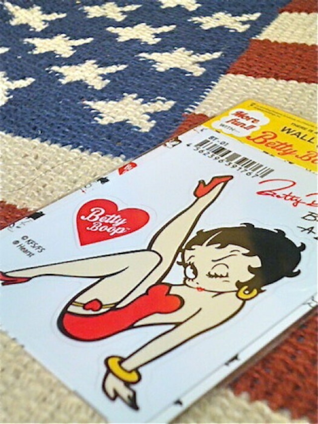 【アメリカン雑貨】【ベティ・ブープ】  ベティ・ブープ アメリカン雑貨 Betty Boop ベティーブープ ベティーちゃん グッズ ステッカー 足あげポーズ アメリカンキャラクター ベティちゃん-SE0079