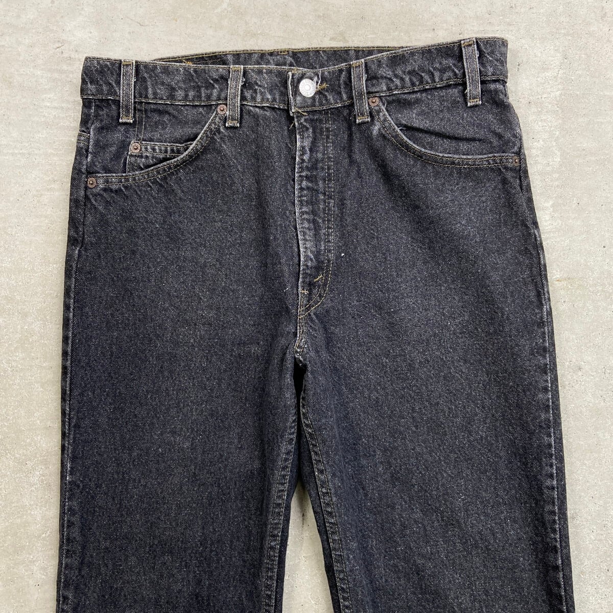 【希少】levi's 立体裁断 フレア ユーロ ブラック 希少 LEVI'S リーバイス エンジニアード ジーンズ 29 立体裁断フレア