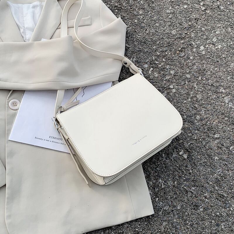 品質の小さなバッグ女性のバッグ2020新しい波夏のファッションシンプルなシングルショルダーメッセンジャーバッグネット赤い小さな正方形のバッグ Tiancai_Wing_Bag5854174