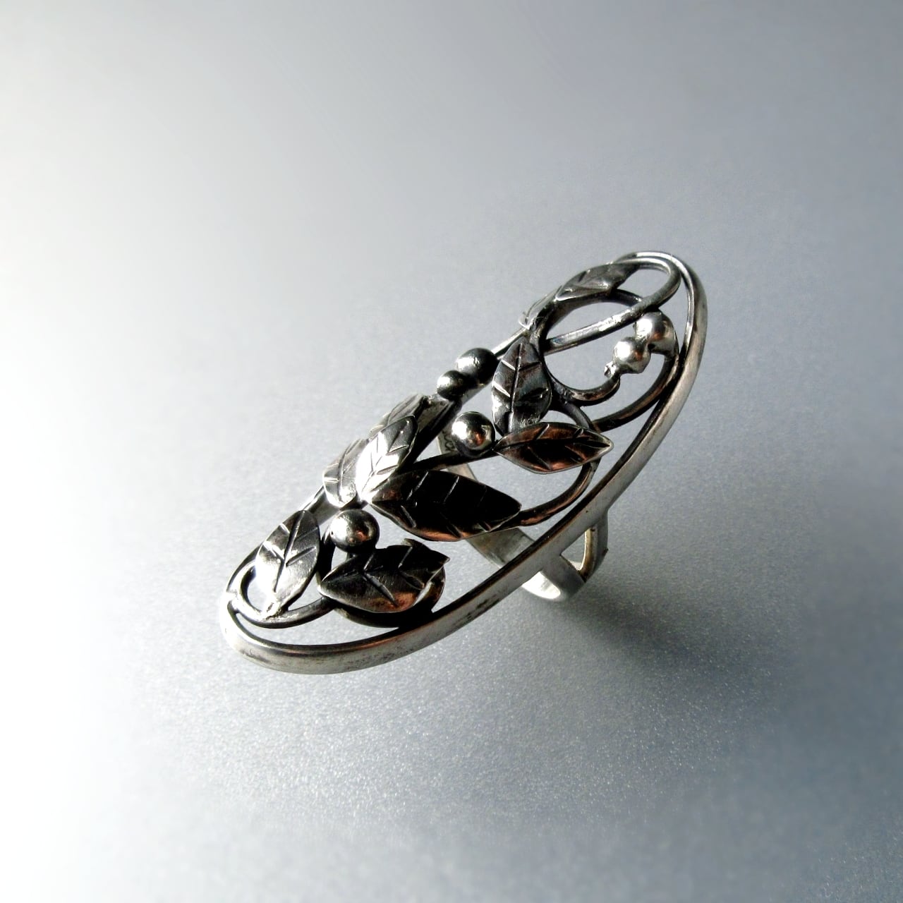 葉のモチーフ・シルバーリング 【万葉】 | 【彫金】クラフトジュエリーBeen