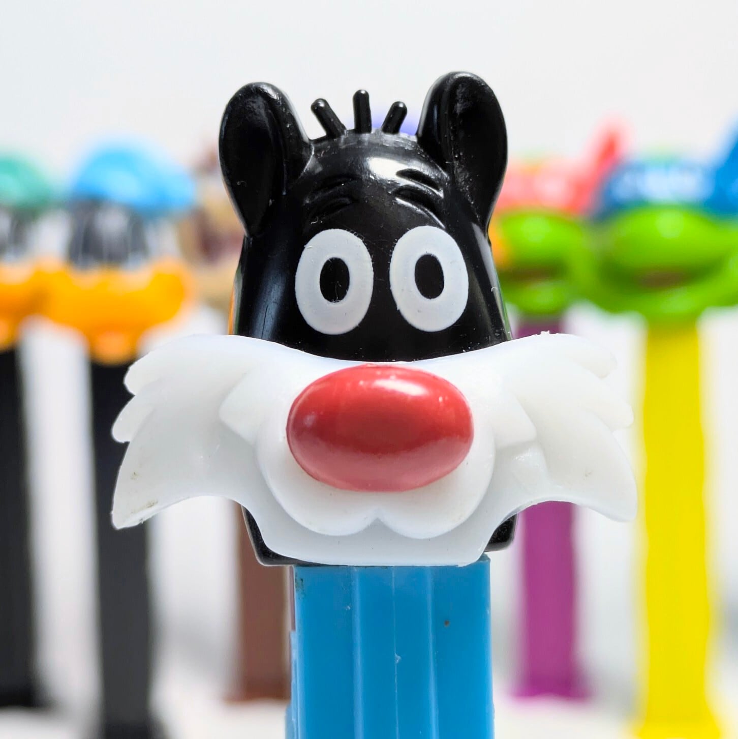 ☆ VINTAGE90' ☆【 Looney Tunes ( ルーニー・テューンズ )  】『 シルベスター 』PEZ / ペッツ CANDY&DISPENSER 〚アメリカン雑貨 アメトイ〛