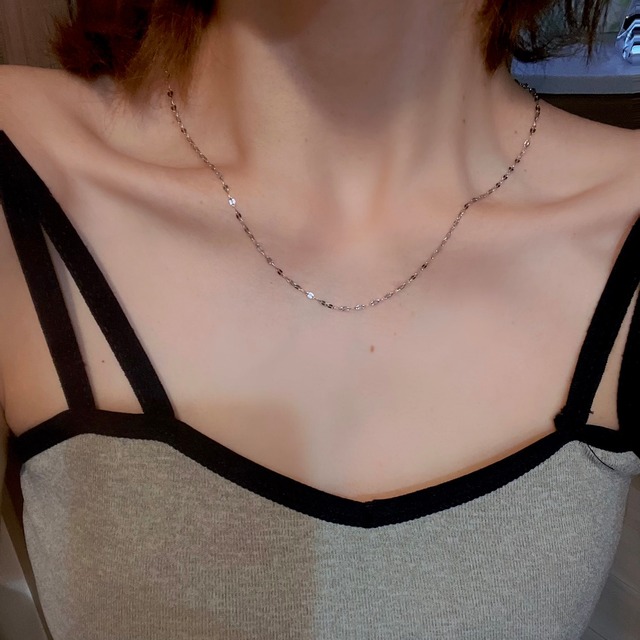 petal necklace