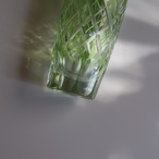 蛍光グリーンの切子花瓶