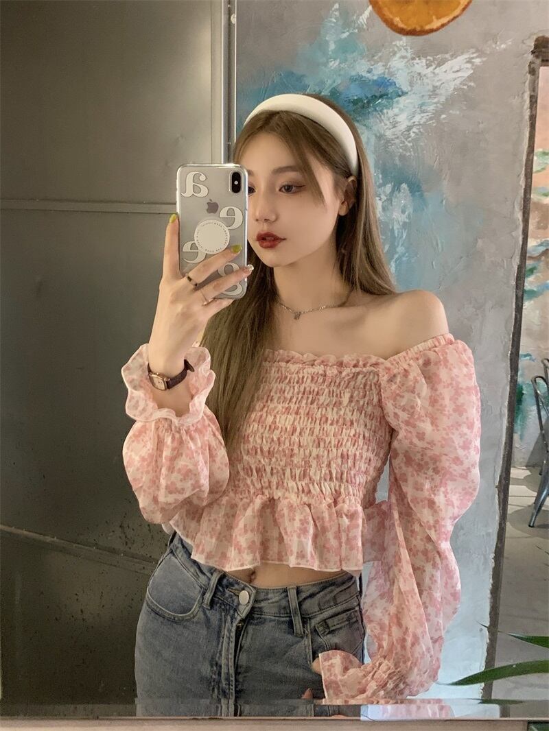 ブラックスリム薄手フローラルシフォンシャツ トップス 大人ガーリー スウィート キュート カジュアル 花柄 ブラックストロベリース41782937220