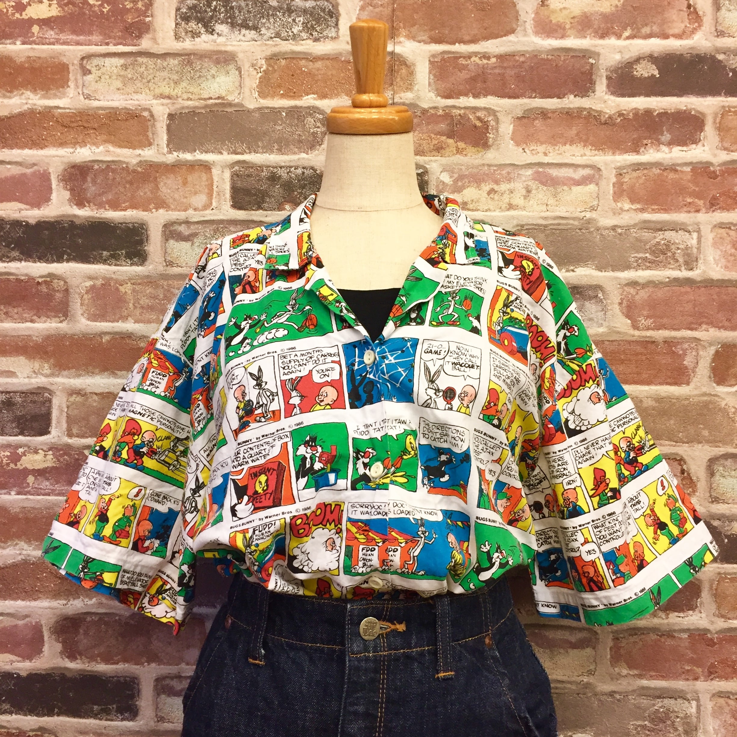 MADE IN U.S.A BUGS BUNNY Comic Pattern Shirt