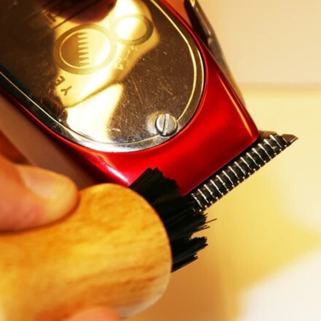 アーヴィングバーバーカンパニー ブレード＆アタッチメントブラシ