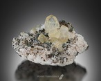 カルサイト / キャルコパイライト / ドロマイト【Calcite & Chalcopyrite on Dolomite】ドイツ産