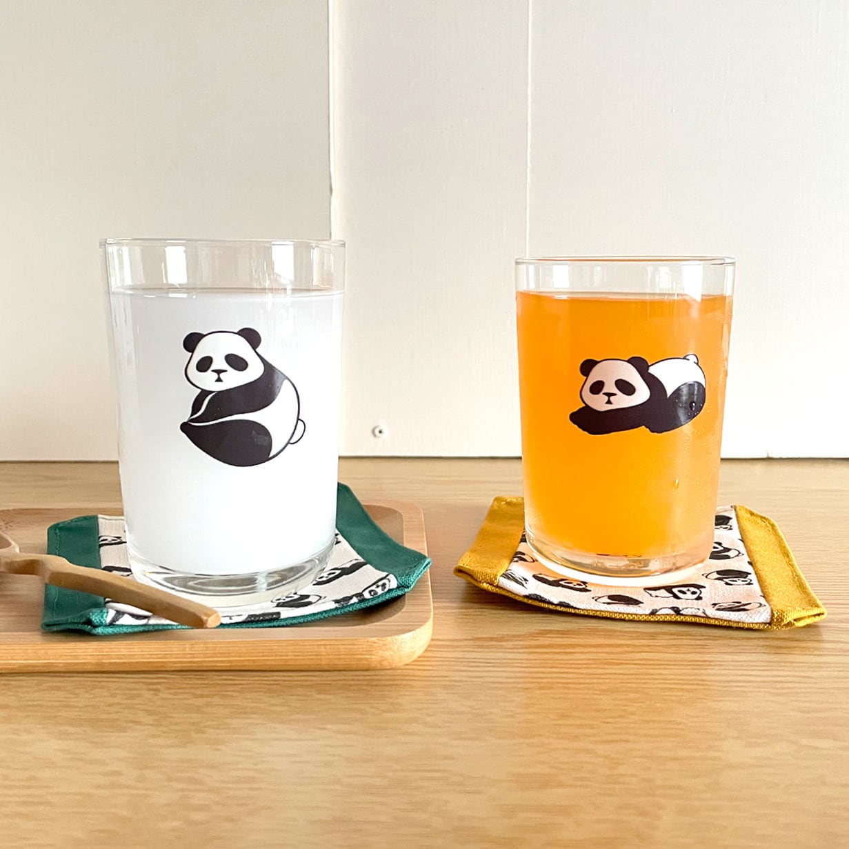 ペアで使えるパンダのテーパードグラス〈コースター付〉ガラス コップ