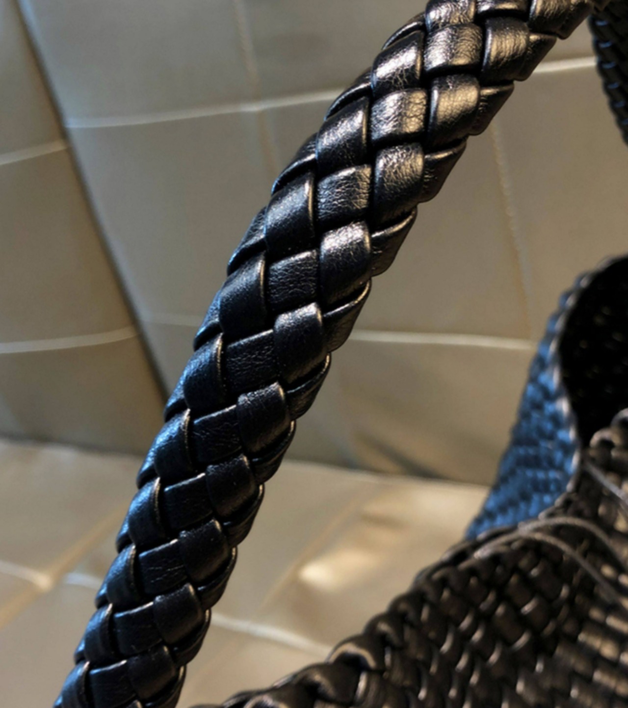 牛革大容量トートバッグ