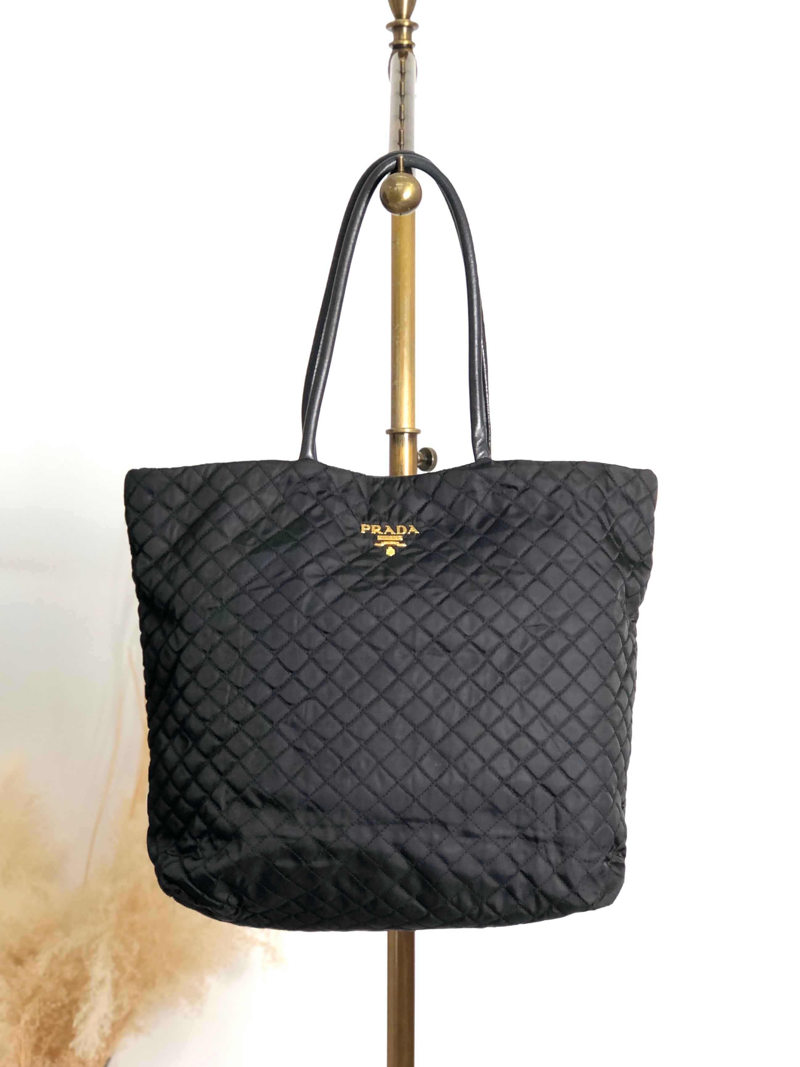 PRADA プラダ ハンドバッグ ブラック ロゴ キルティング トートバッグ