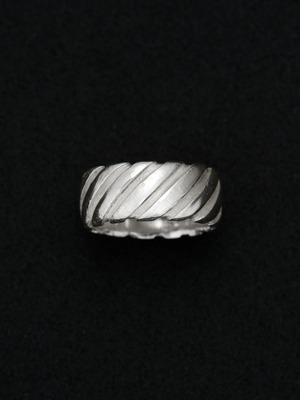 Twisted Groove Ring