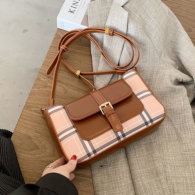 今年人気のスモールバッグ女性2020新しい流行のファッションワイルドワンショルダーアンダーアームバッグネットレッドメッセンジャースモールスクエアバッグ Tiancai_Wing_Bag1783373322