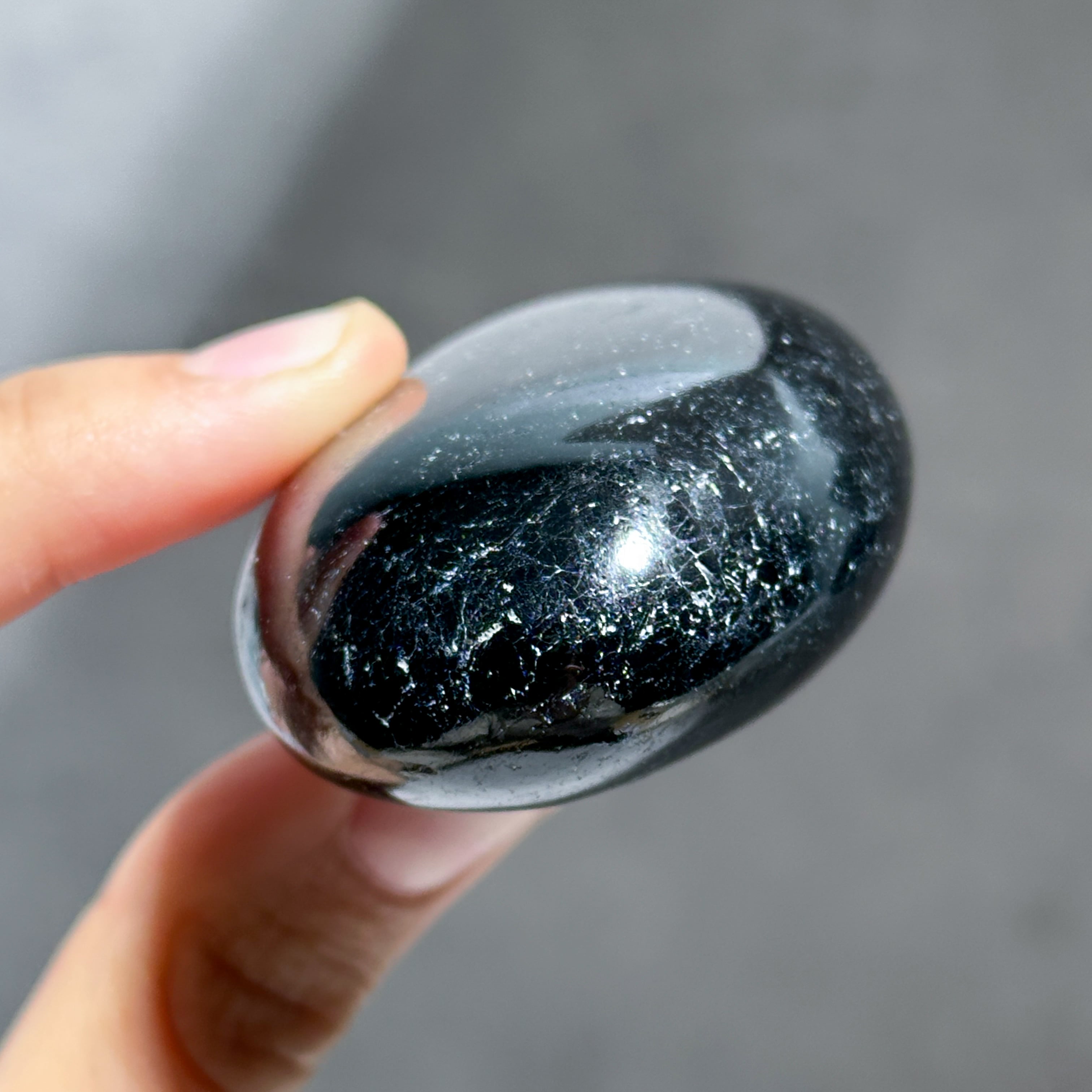 グリーンブラックトルマリン天然石 ブラックトルマリン 原石[T218-2038]