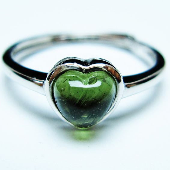モルダバイト リング 指輪 ハート 13号 フリーサイズ 一点物 メール便可 [M便 1/20] 199-462
