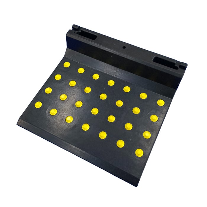 リフトバ AR-1555-3 AR1555-3 1枚 連結金具1個付属 フォークリフトの停車位置を固定化 フォークリフトの停車場所に置くことで停車位置が固定化され場内を整理整頓できます リーチフォーク,カウンターフォーク アラオ